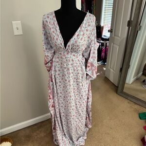 Aakaa Floral V-Neck Boho Kimono Kaftan Dress - Red and White